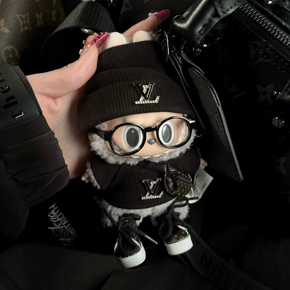 Labubu clothes – Cool Labubu Outfit | All-Black Trendy Designer Set